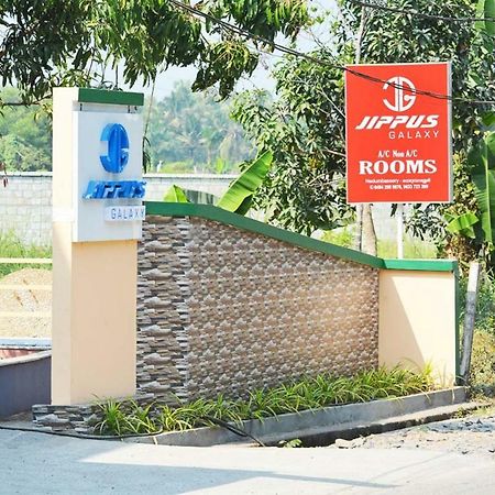 Jippus Galaxy Budget Air Port Hotel Kochi エクステリア 写真