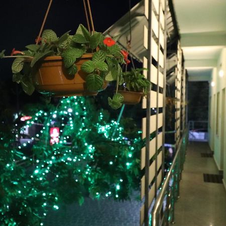 Jippus Galaxy Budget Air Port Hotel Kochi エクステリア 写真
