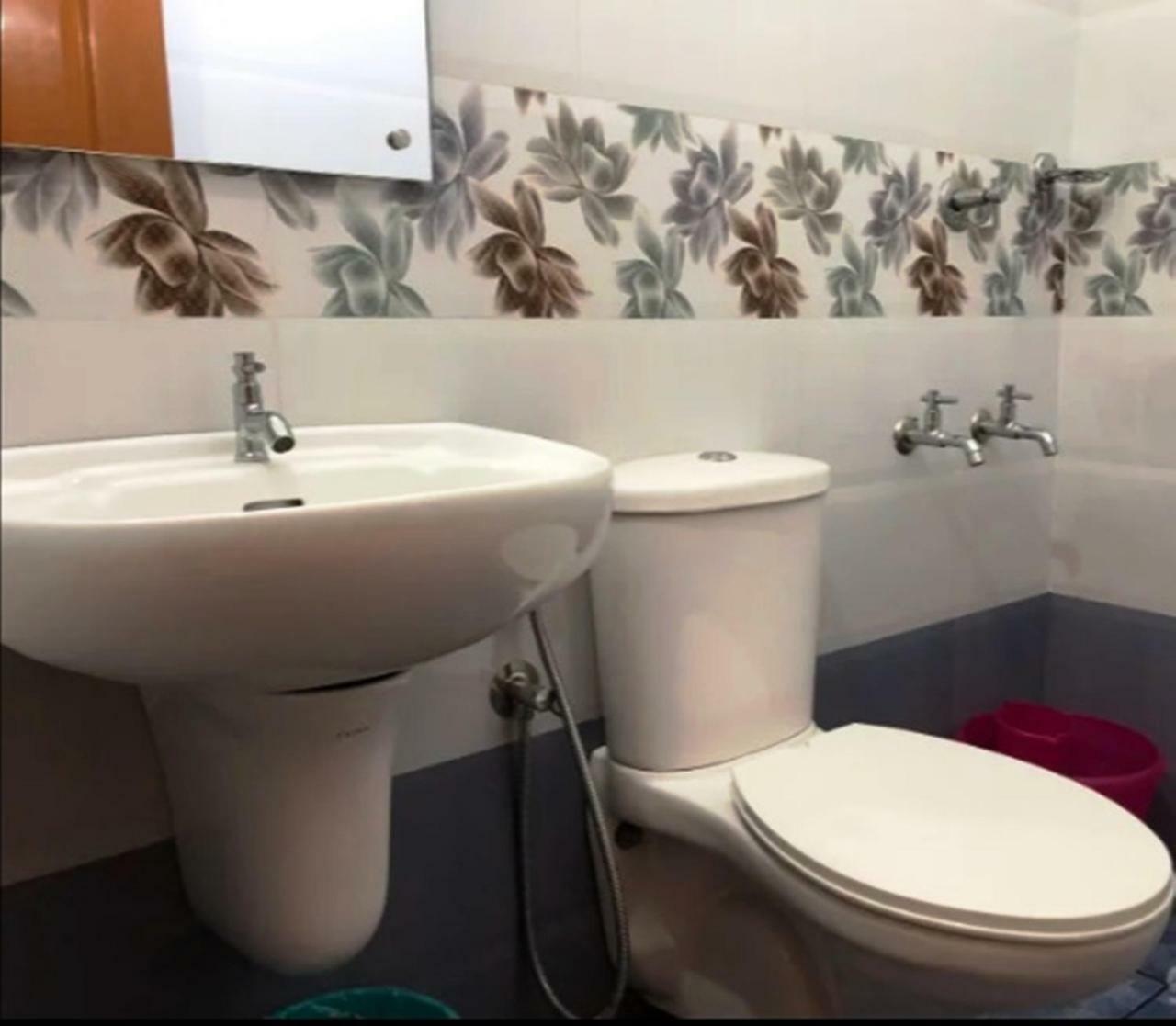 Jippus Galaxy Budget Air Port Hotel Kochi エクステリア 写真